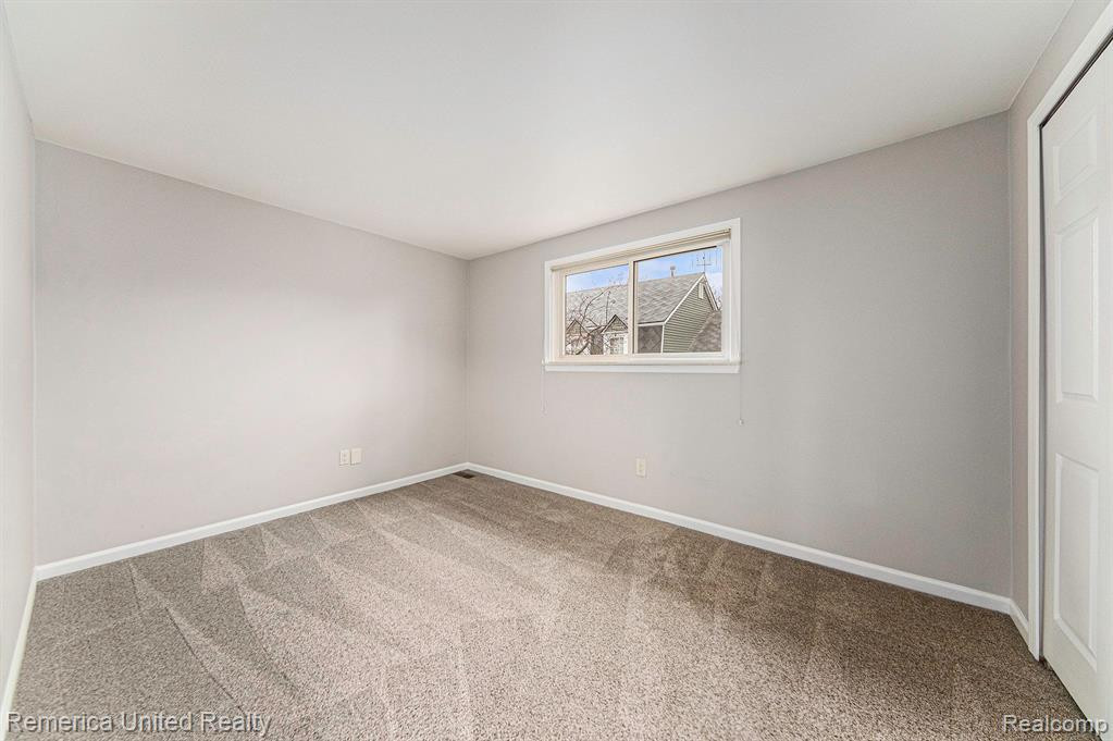 2934 WHITTIER, Ann Arbor, MI 48104 — Photo 12