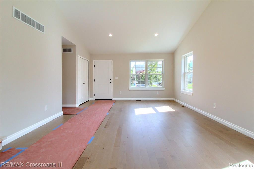 42482 N CUMBERLAND Drive, Van Buren, MI 48111 — Photo 4