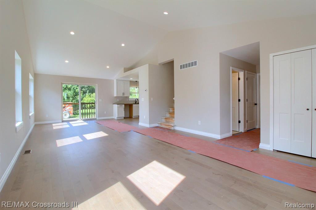 42482 N CUMBERLAND Drive, Van Buren, MI 48111 — Photo 6