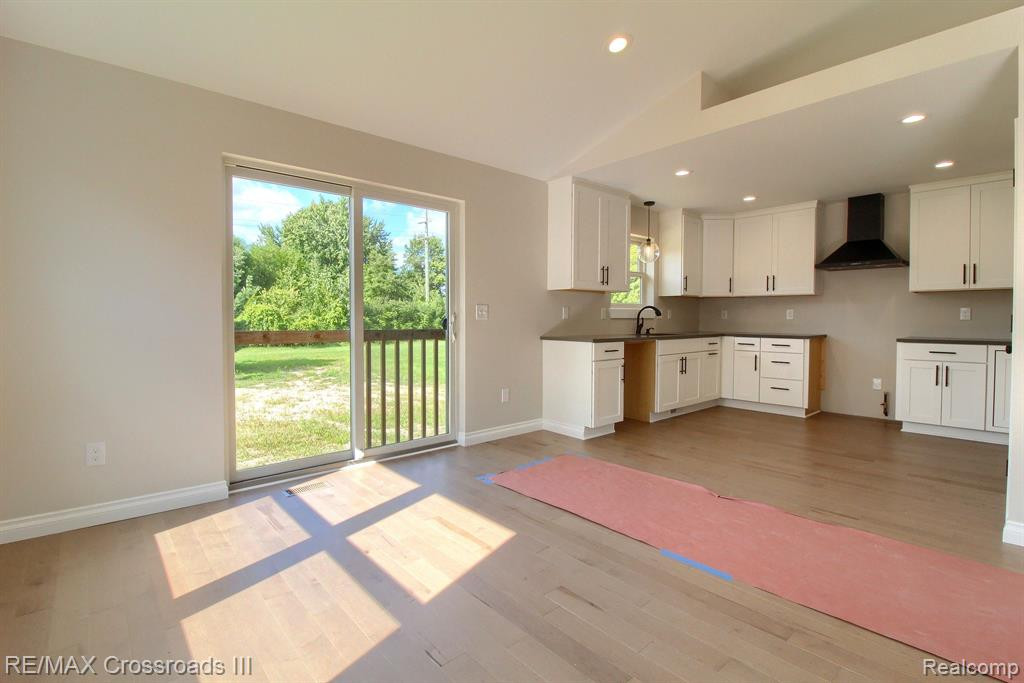 42482 N CUMBERLAND Drive, Van Buren, MI 48111 — Photo 8