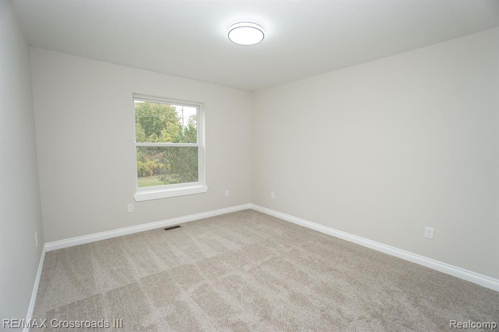 42482 N CUMBERLAND Drive, Van Buren, MI 48111 — Photo 24