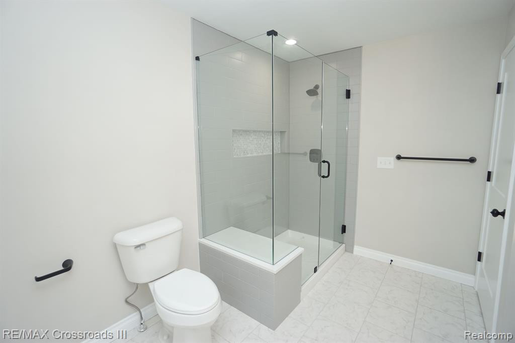 42482 N CUMBERLAND Drive, Van Buren, MI 48111 — Photo 37