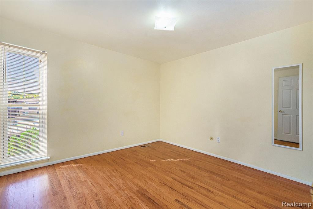 576 Kellogg Street, Ann Arbor, MI 48105 — Photo 17