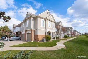 4105 ADDINGTON Drive, Commerce Twp, MI 48390 — Photo 3