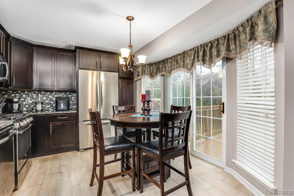 4598 HUNTERS Circle W, Canton, MI 48188 — Photo 10