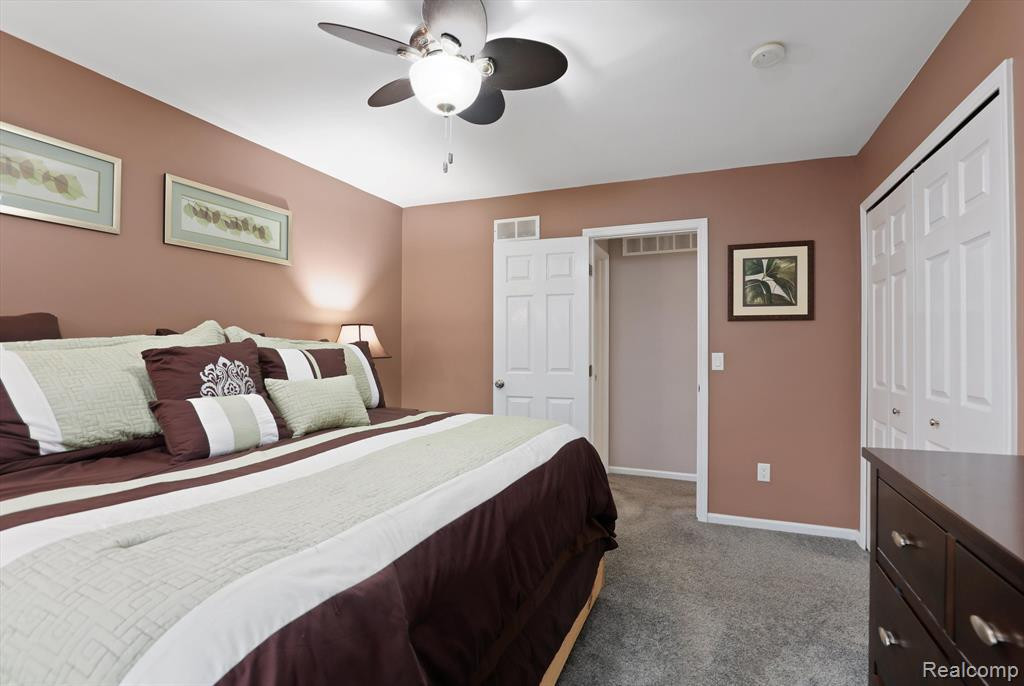4598 HUNTERS Circle W, Canton, MI 48188 — Photo 13