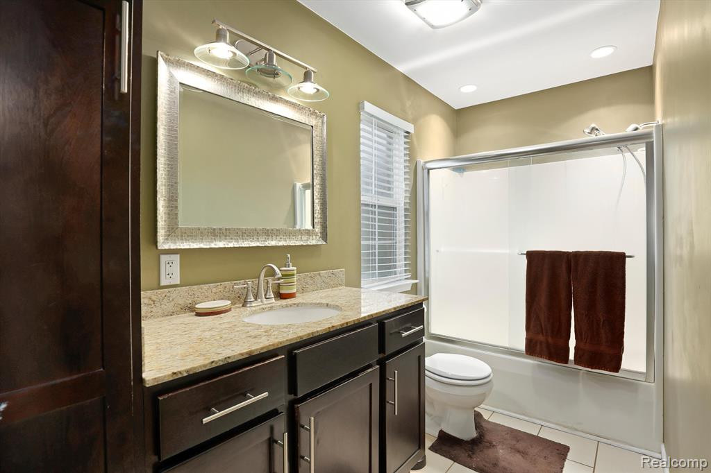 4598 HUNTERS Circle W, Canton, MI 48188 — Photo 14
