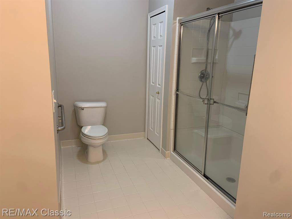 40464 GLEN EAGLE Lane, Canton, MI 48188 — Photo 10