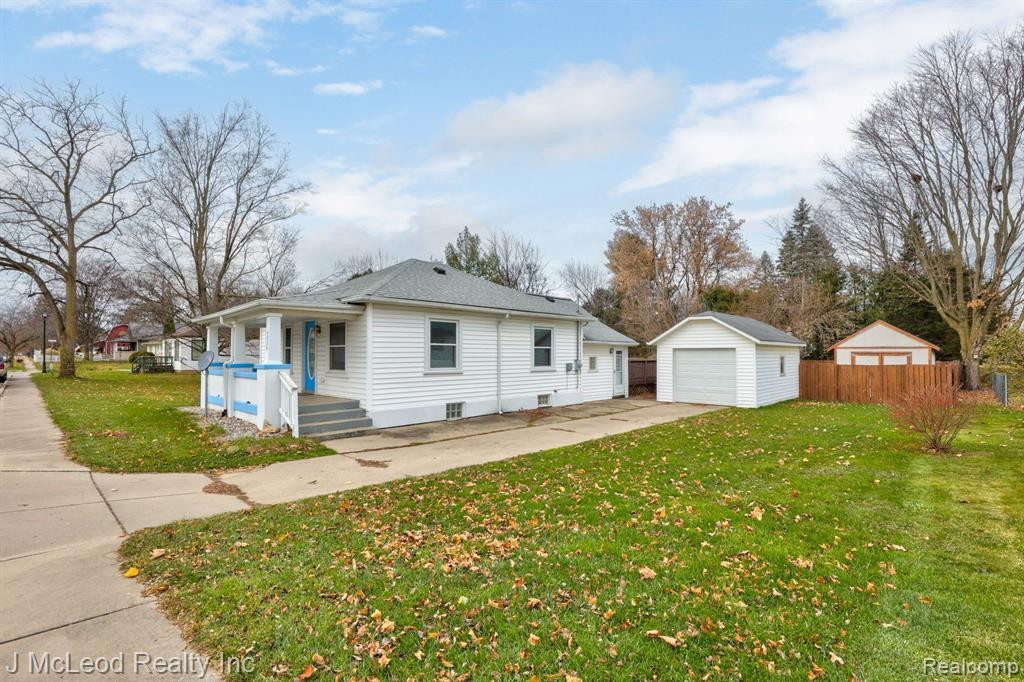 4836 MAIN Street, Millington, MI 48746 — Photo 2