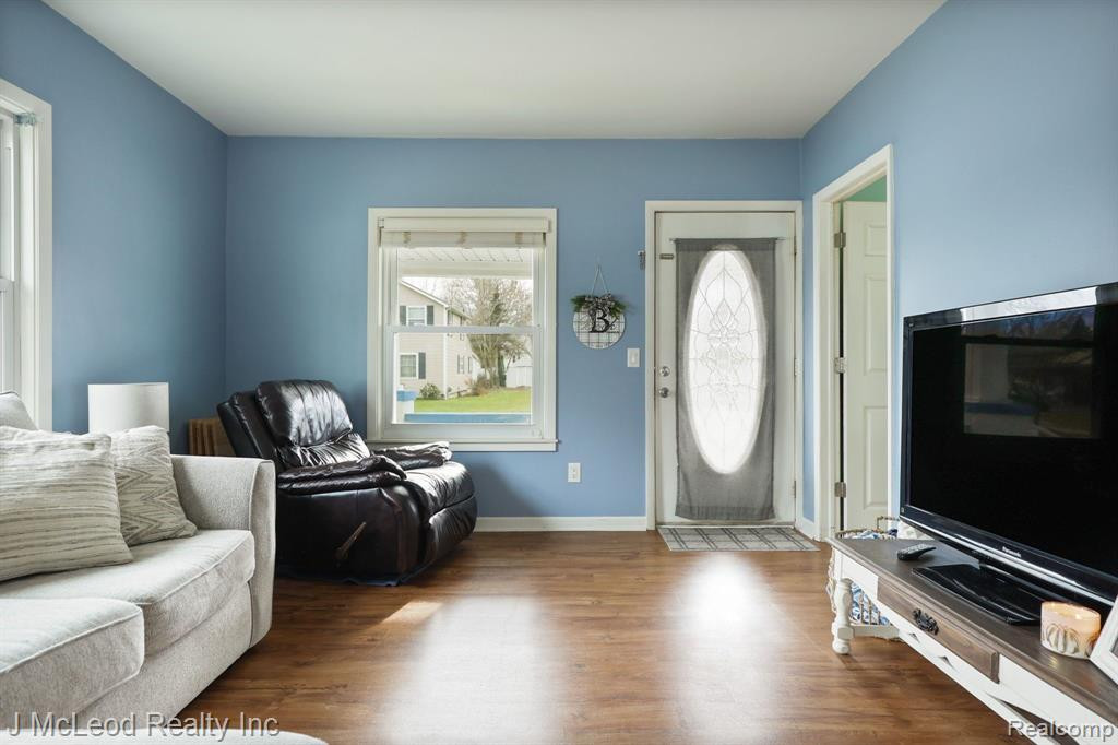 4836 MAIN Street, Millington, MI 48746 — Photo 6