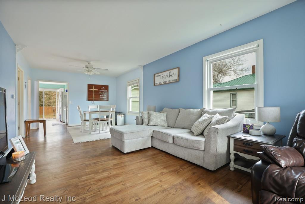 4836 MAIN Street, Millington, MI 48746 — Photo 8