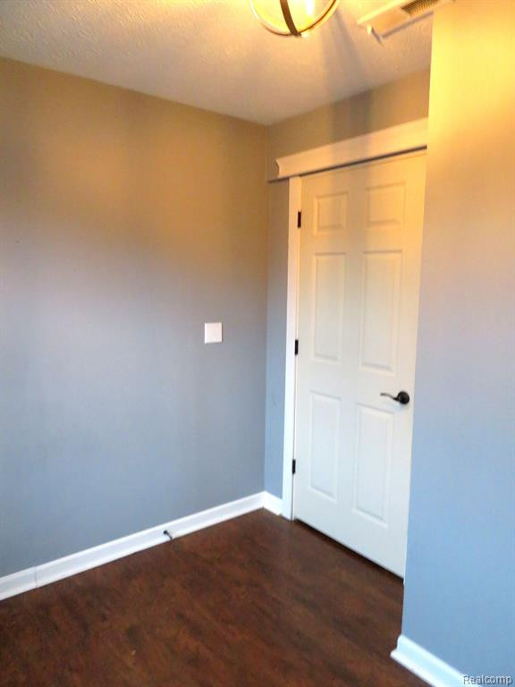 61173 GREENWOOD Drive, South Lyon, MI 48178 — Photo 7