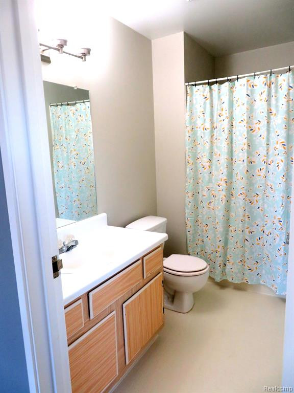 61173 GREENWOOD Drive, South Lyon, MI 48178 — Photo 18