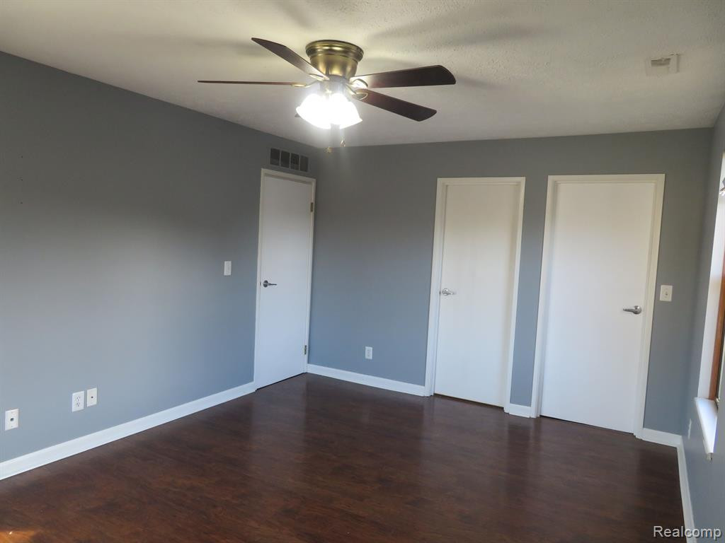 61173 GREENWOOD Drive, South Lyon, MI 48178 — Photo 21