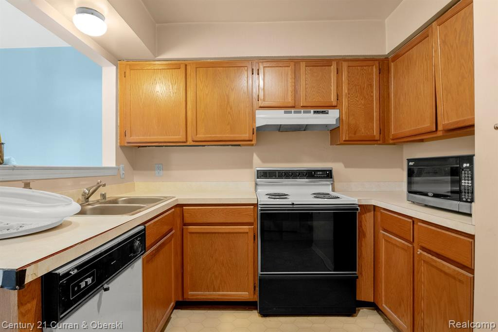 7311 S KINGSTON, Westland, MI — Photo 14