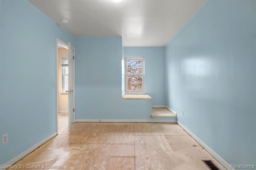 7311 S KINGSTON, Westland, MI — Photo 19