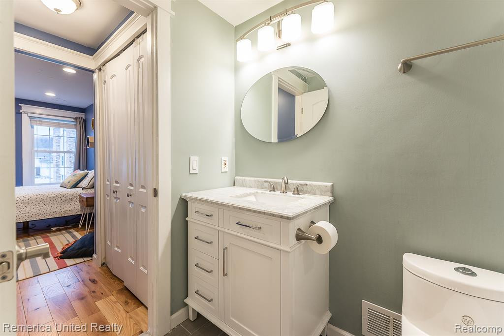 42198 ROSCOMMON Street, Northville, MI 48167 — Photo 28
