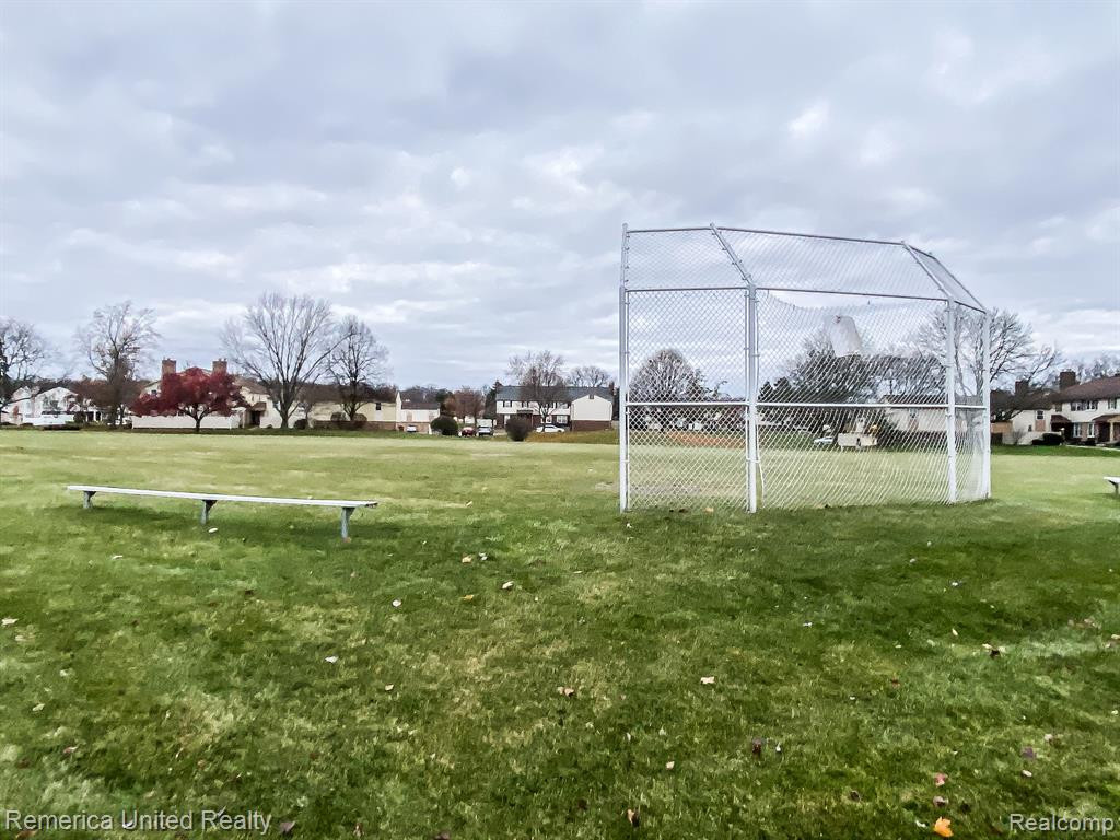 42198 ROSCOMMON Street, Northville, MI 48167 — Photo 45
