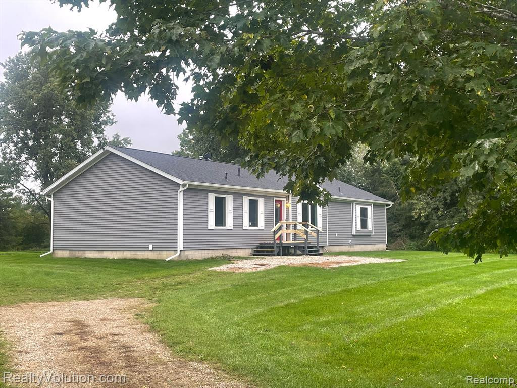 7358 LYONS Road, Imlay City, MI 48444 — Photo 4