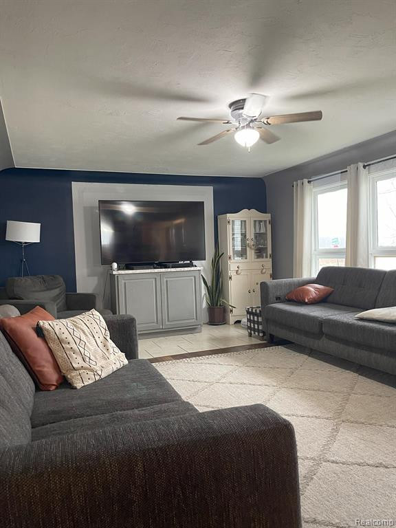5006 HARRIS Road, Grant, MI 48032 — Photo 8