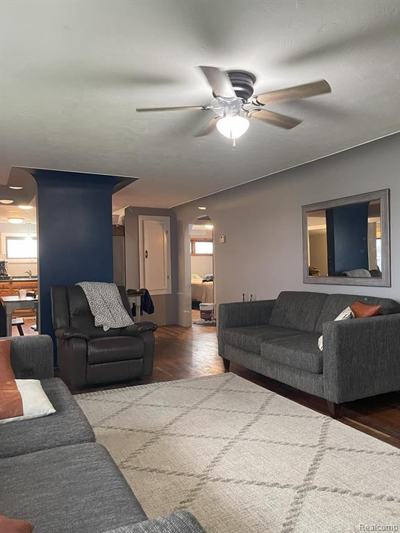 5006 HARRIS Road, Grant, MI 48032 — Photo 9