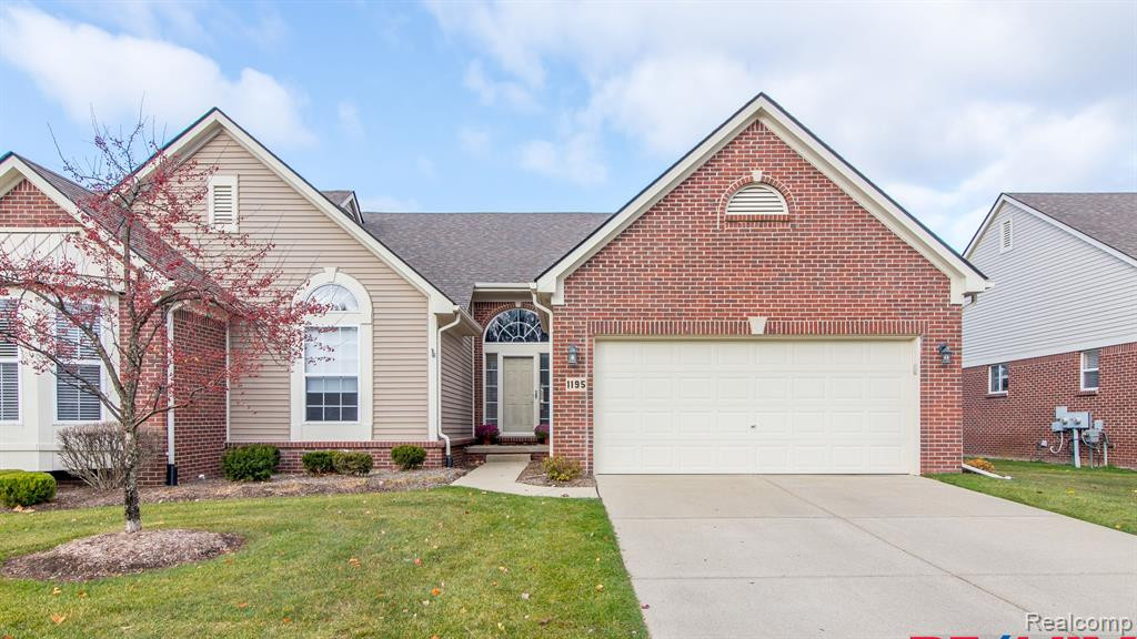 1195 ANDOVER Circle, Commerce Twp, MI 48390 — front exterior