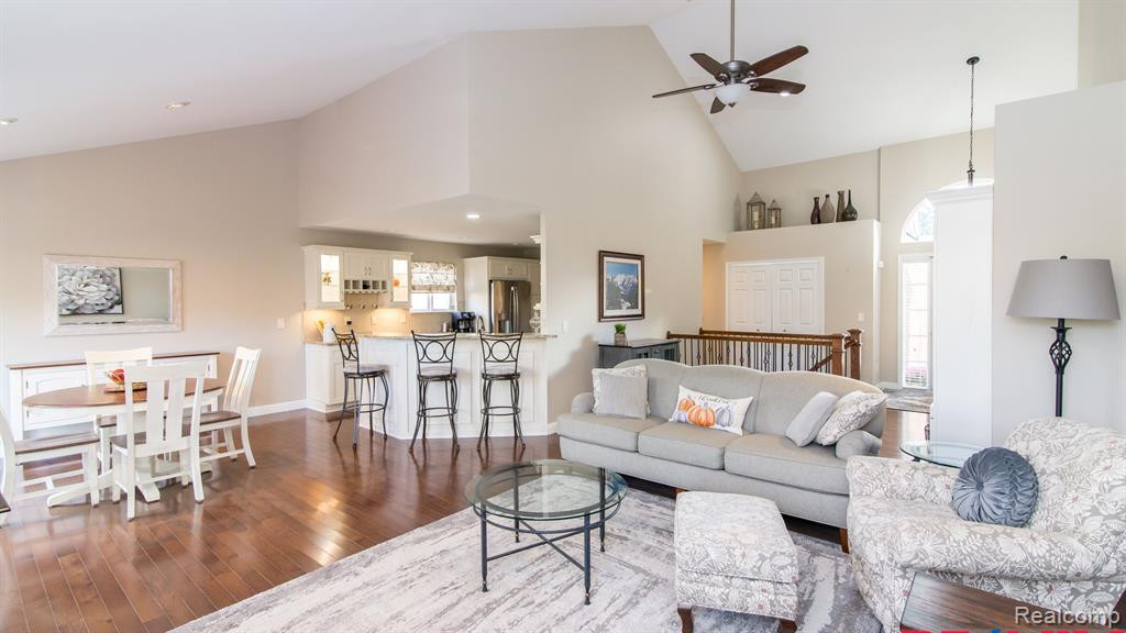 1195 ANDOVER Circle, Commerce Twp, MI 48390 — Photo 15