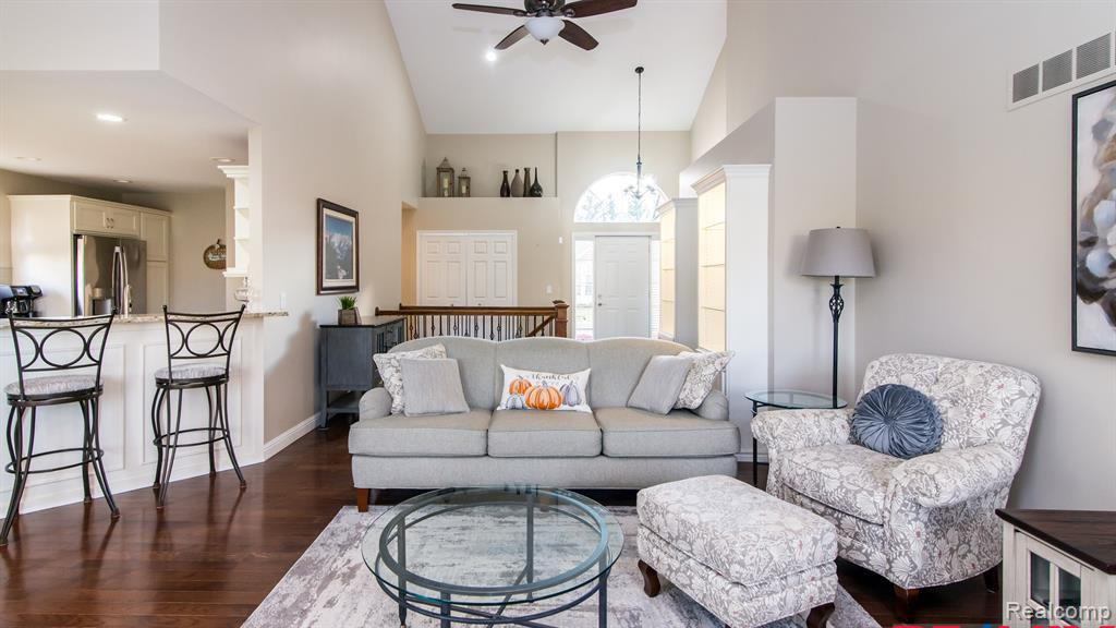 1195 ANDOVER Circle, Commerce Twp, MI 48390 — Photo 19