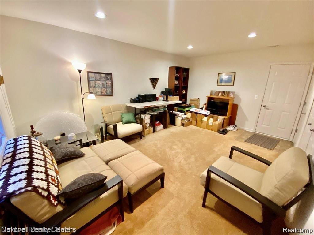 11104 EGRET Lane, Walled Lake, MI 48390 — Photo 30