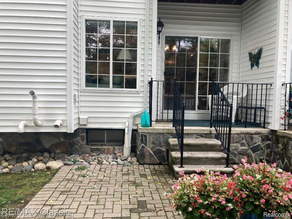 1682 CASSADY PLACE Drive, 13, Plymouth, MI 48170 — Photo 23