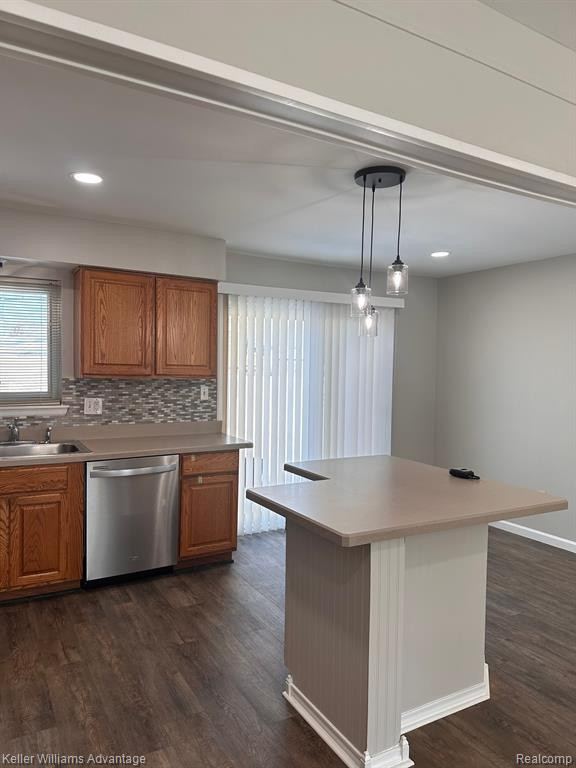 8473 FORREST Drive, Canton, MI 48187 — Photo 9
