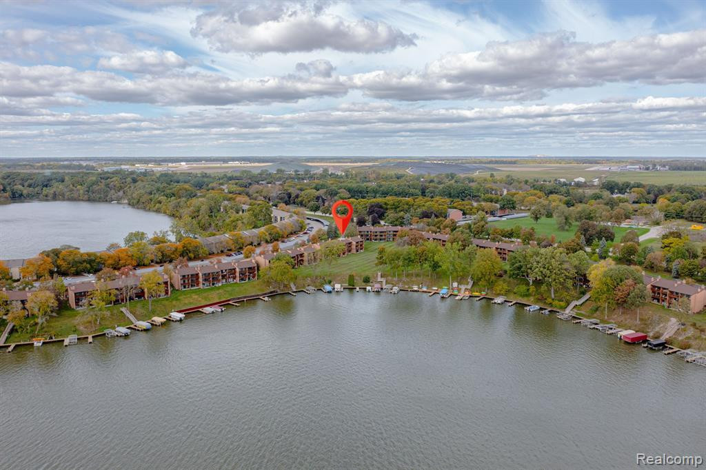 48291 BAYSHORE Drive, Van Buren, MI 48111 — Photo 30