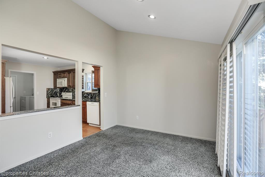 2095 OAKBROOK Boulevard, Walled Lake, MI 48390 — Photo 6
