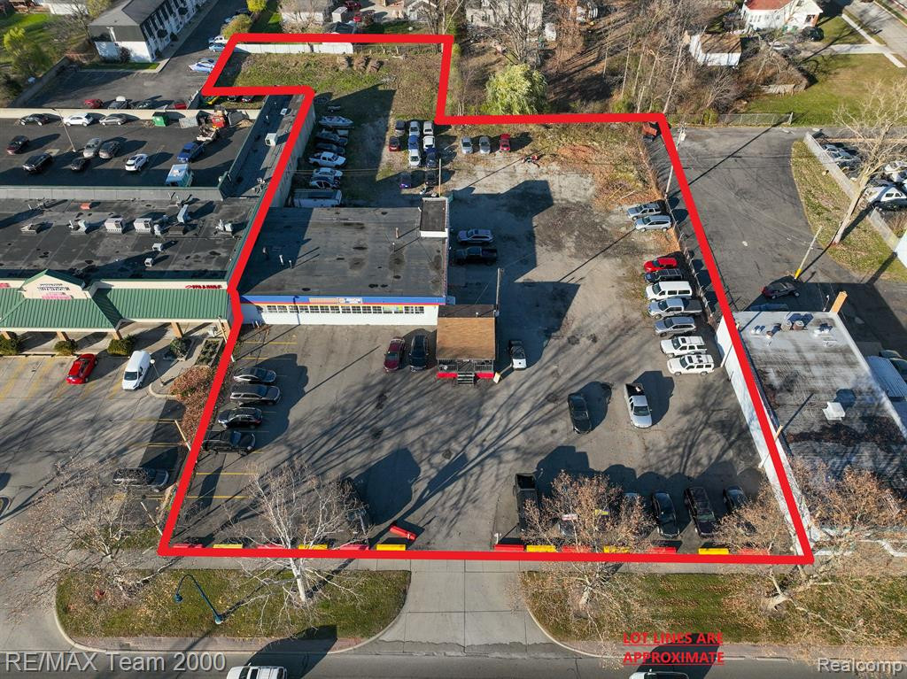 935 & 939 E Fulton Street, Grand Rapids, MI, 49503