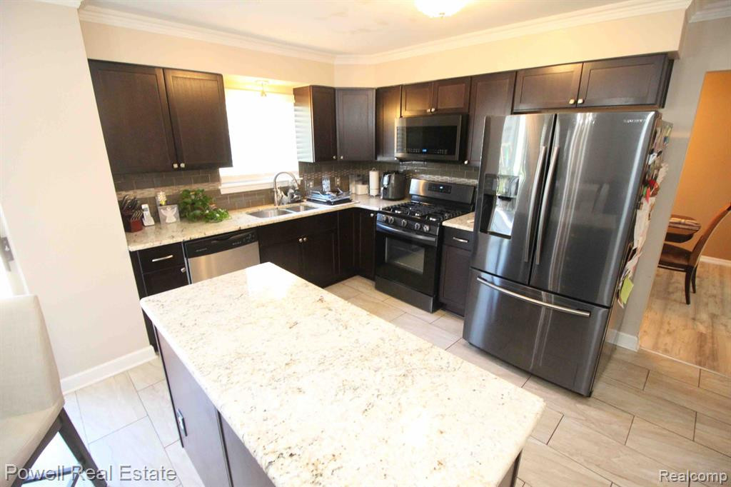 3264 RIVER MEADOW Circle, Canton, MI 48188 — Photo 14