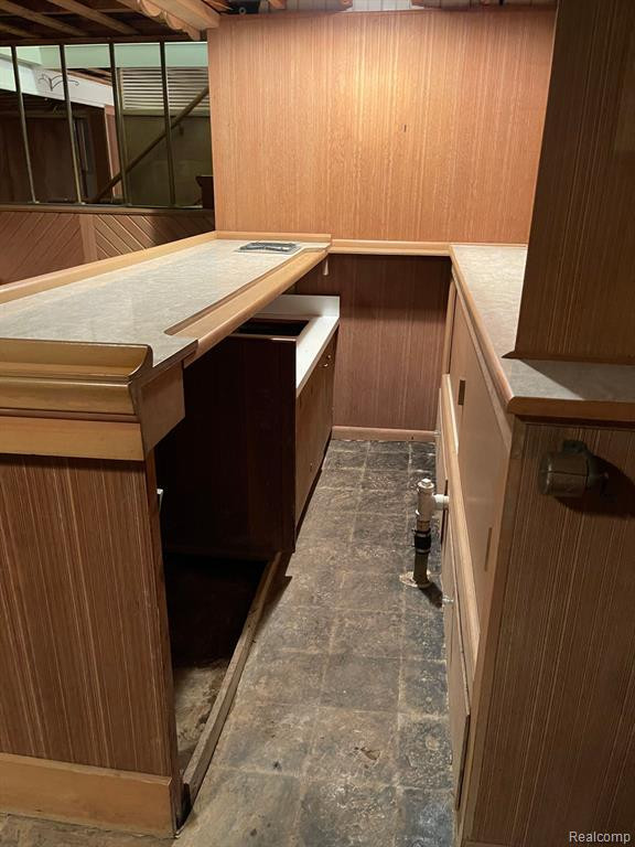 8038 RIVERDALE Street, Dearborn Heights, MI 48127 — Photo 14