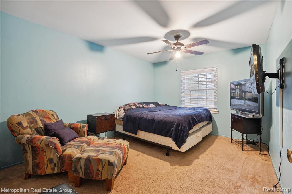 25089 OAKBROOKE Drive, Southfield, MI 48033 — Photo 14