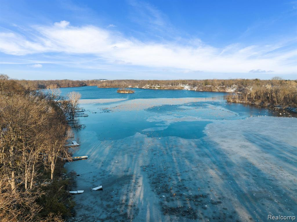 13311 LAKE POINT Boulevard, Van Buren, MI 48111 — Photo 13