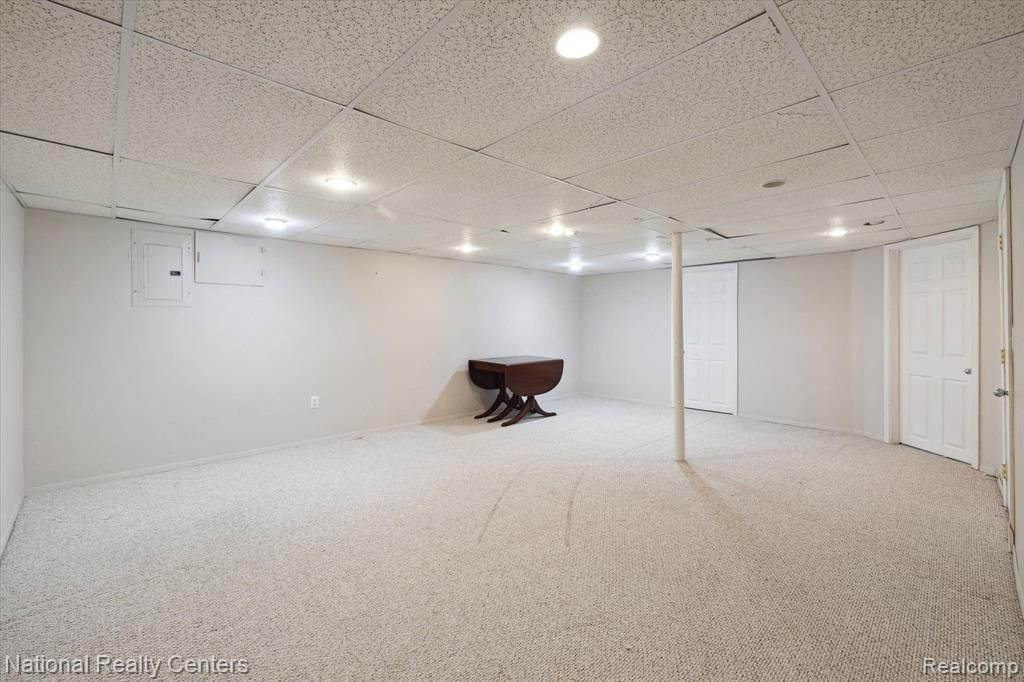 4238 Hunters Circle W, Canton, MI 48188 — Photo 23
