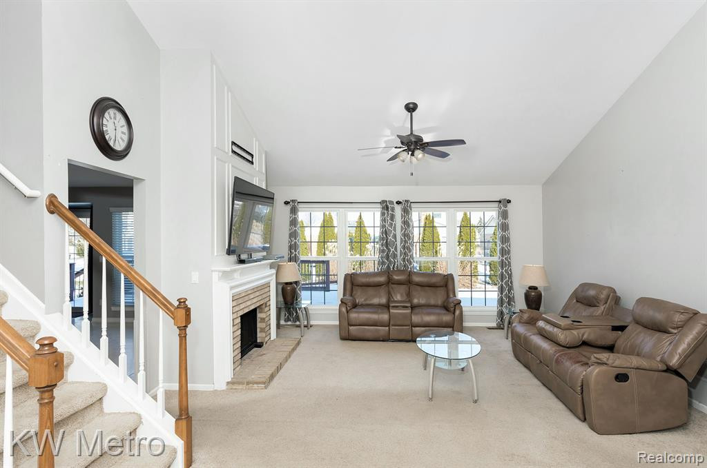 46290 LARCHMONT Drive, Canton, MI 48187 — Photo 6