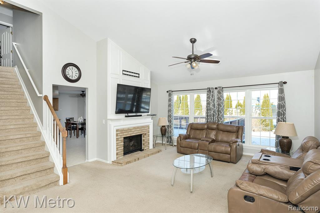 46290 LARCHMONT Drive, Canton, MI 48187 — Photo 7