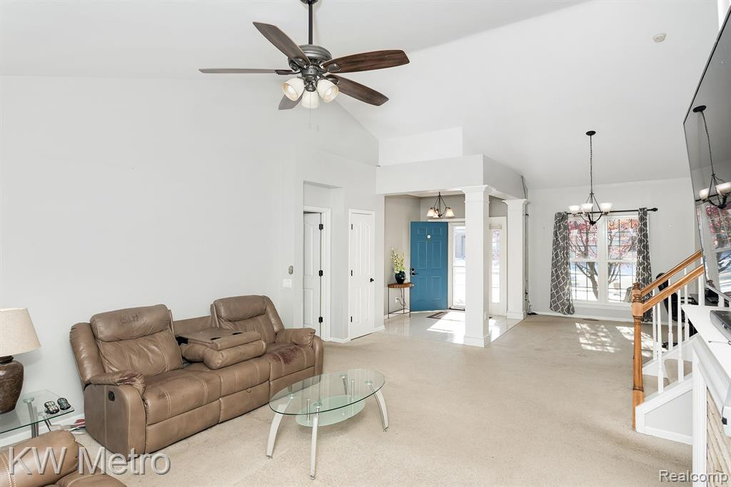 46290 LARCHMONT Drive, Canton, MI 48187 — Photo 8