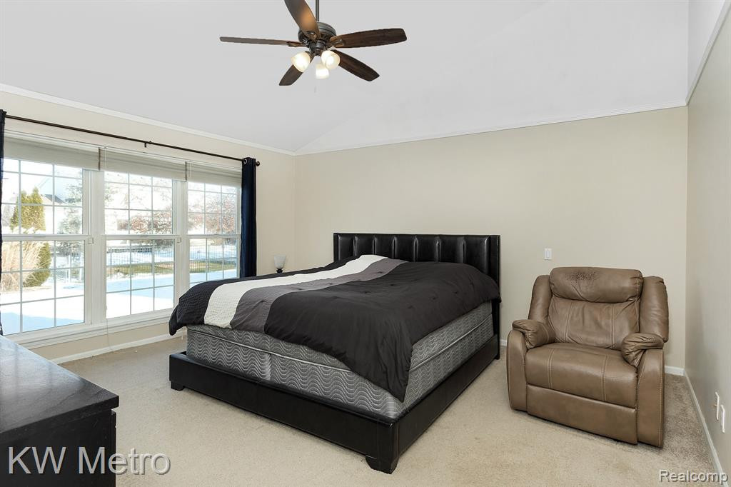 46290 LARCHMONT Drive, Canton, MI 48187 — Photo 19