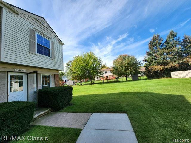 24631 Bashian Drive, Novi, MI — Photo 20