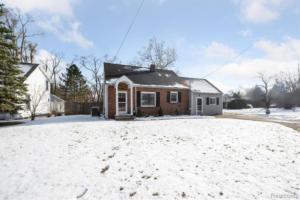 155 EAST Avenue, Grass Lake, MI 49240 — Photo 2