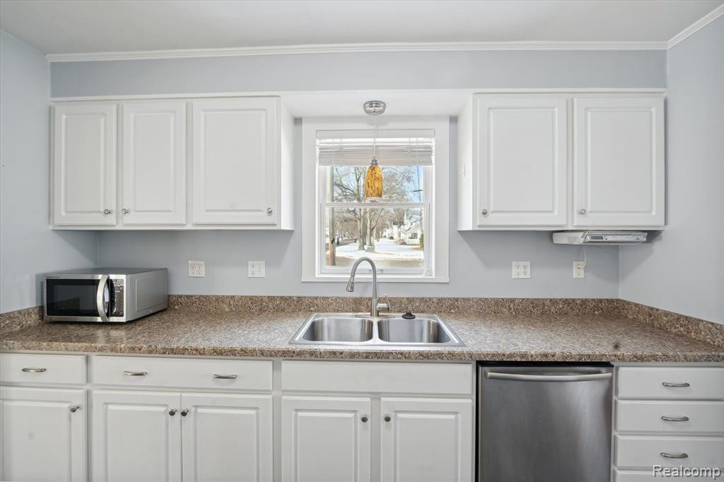 155 EAST Avenue, Grass Lake, MI 49240 — Photo 22
