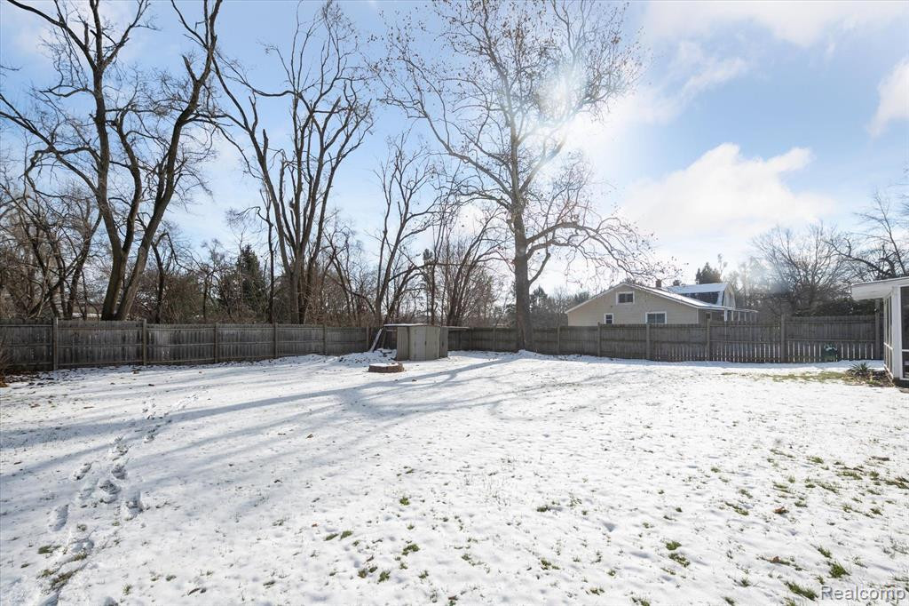 155 EAST Avenue, Grass Lake, MI 49240 — Photo 38