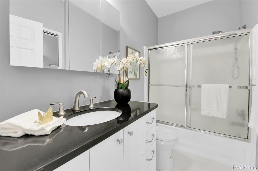 41692 MAGNOLIA, Novi, MI 48377 — Photo 10