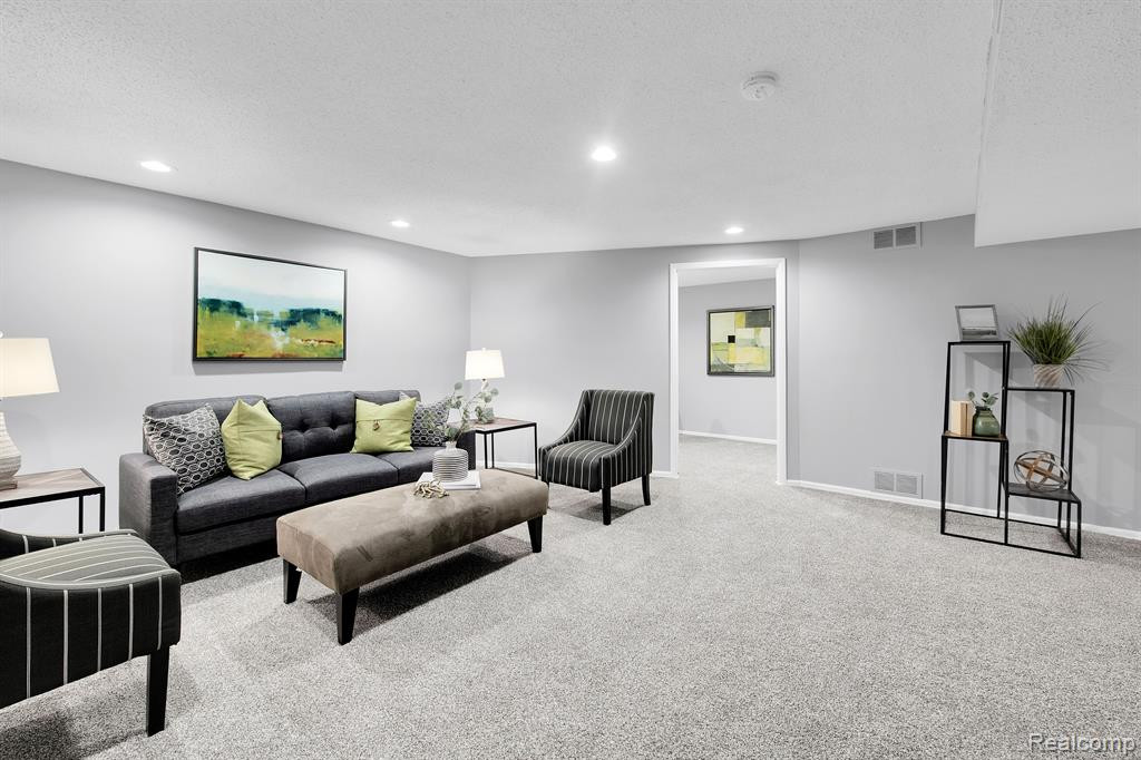 41692 MAGNOLIA, Novi, MI 48377 — Photo 13