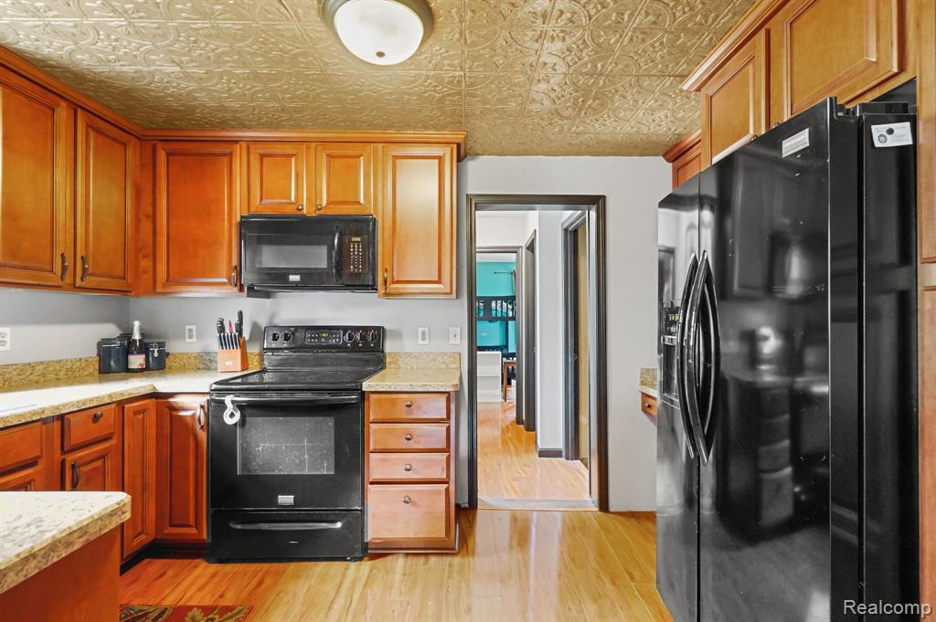 212 W Elizabeth Street, Stockbridge, MI 49285 — Photo 5